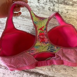 36D VSX Victoria secret sports bra padded